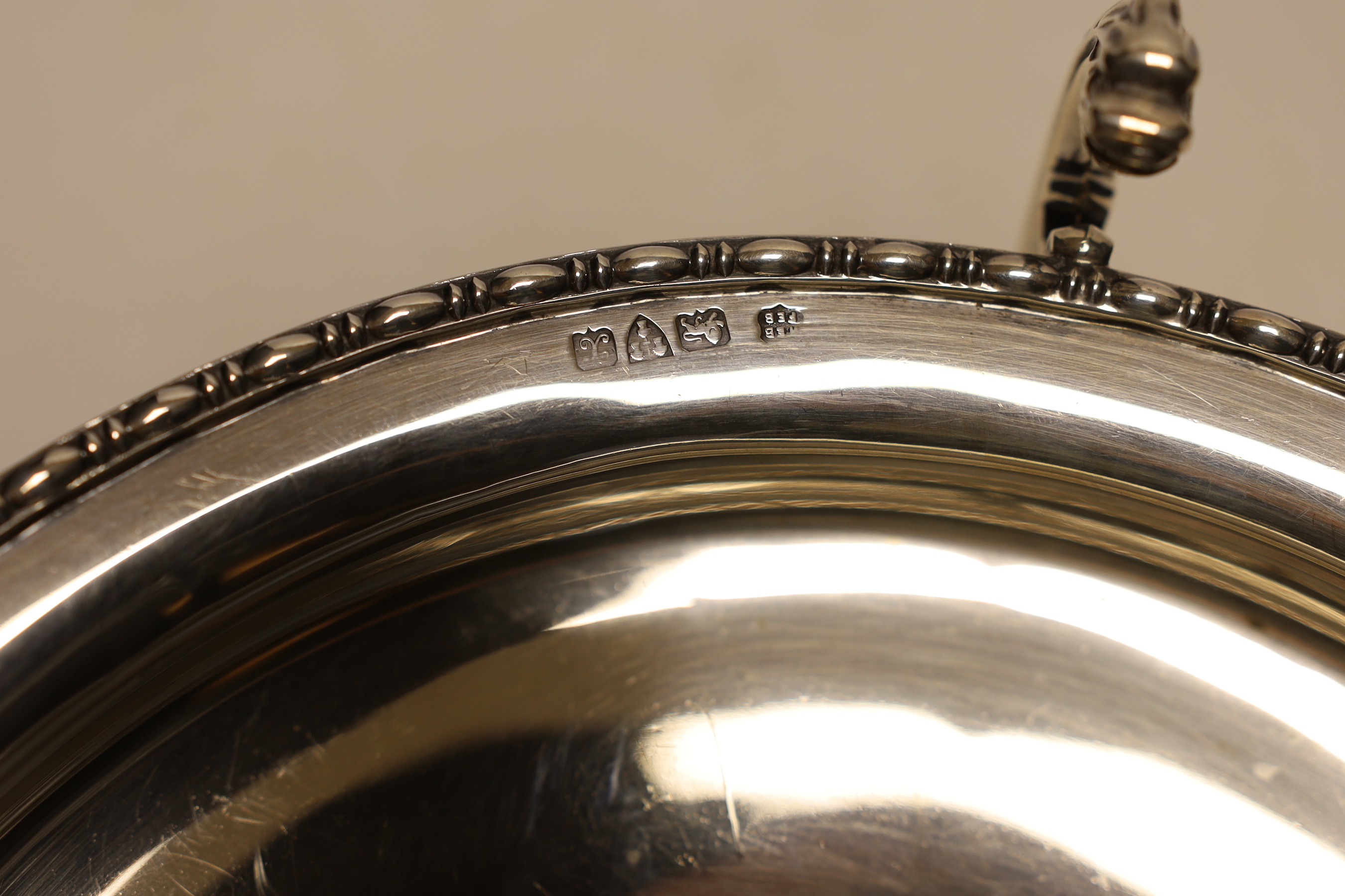 A George V twin handled silver tazza, Barker Brothers, Chester, 1923, diameter 24.8cm, 19.3oz.